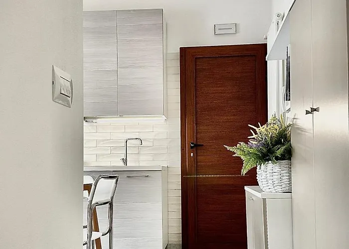 Casa Puccini Bienaime' דירה קררה