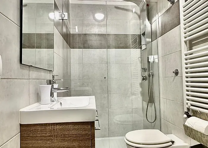 Casa Puccini Bienaime' דירה קררה